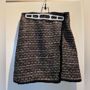 LOFT: Tweed skirt. Excellent condition!